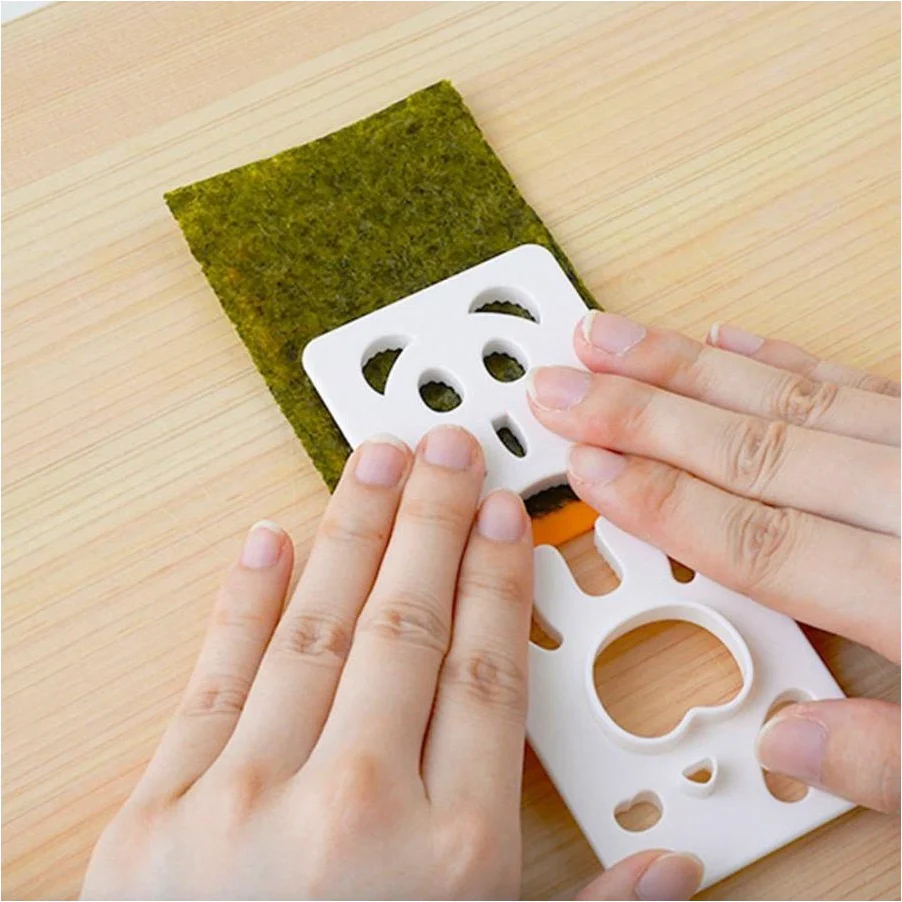 Arnest Animal Small Onigiri Mould Set - Image 3