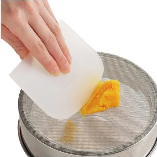 Cakeland Dough Scraper - Image 3