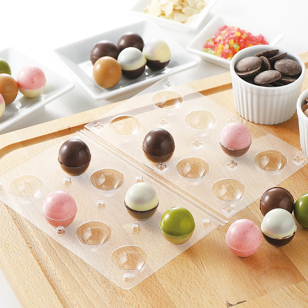 Cakeland Tiger Crown Kirari Chocolate Ball Mold - Image 3