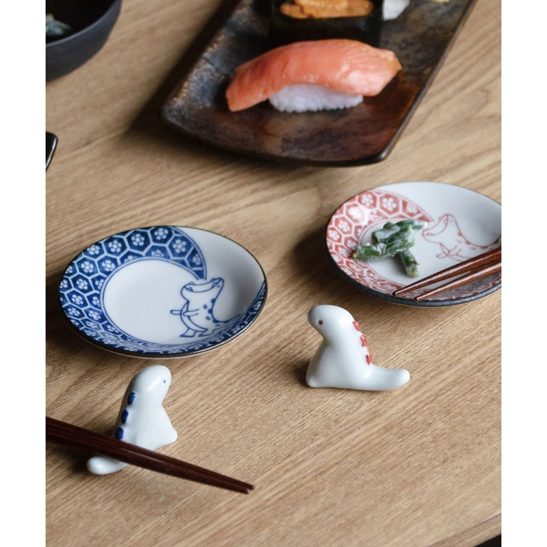 Edokko Dinosaur Small Plate & Chopstick Rest Set - Image 3