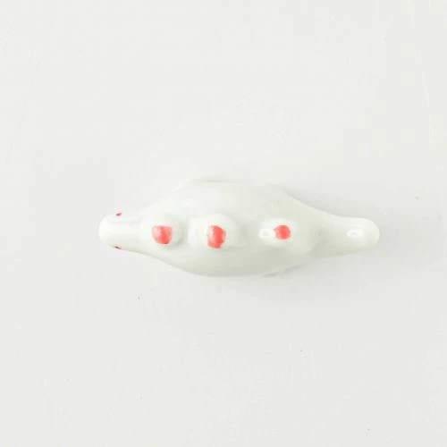 Edokko Stegosaurus Dino Chopstick Rest - White x Red - Image 3