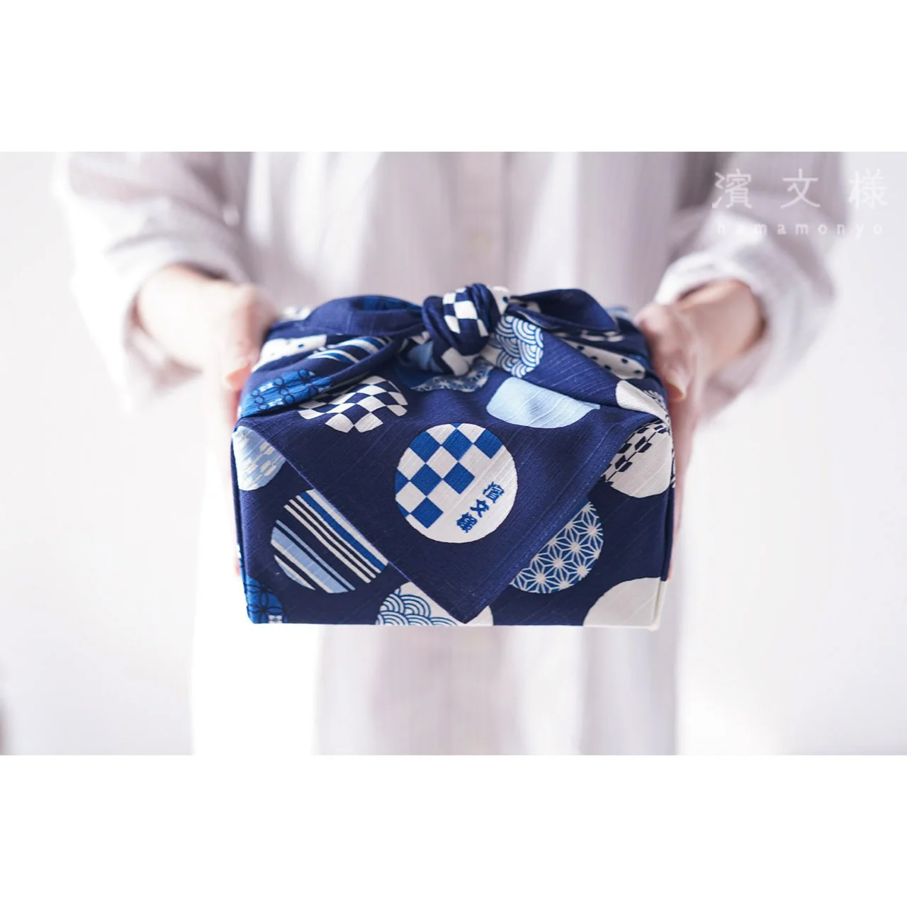 Hamamonyo Large Dots Furoshiki Wrapping Cloth 50cm - Image 4