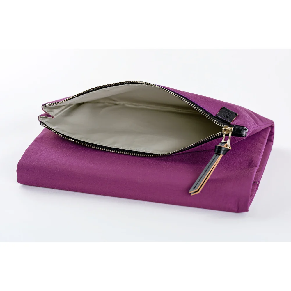 Hobonichi Techo A5 Cousins Planner Cover - Tragen: Purple - Image 4