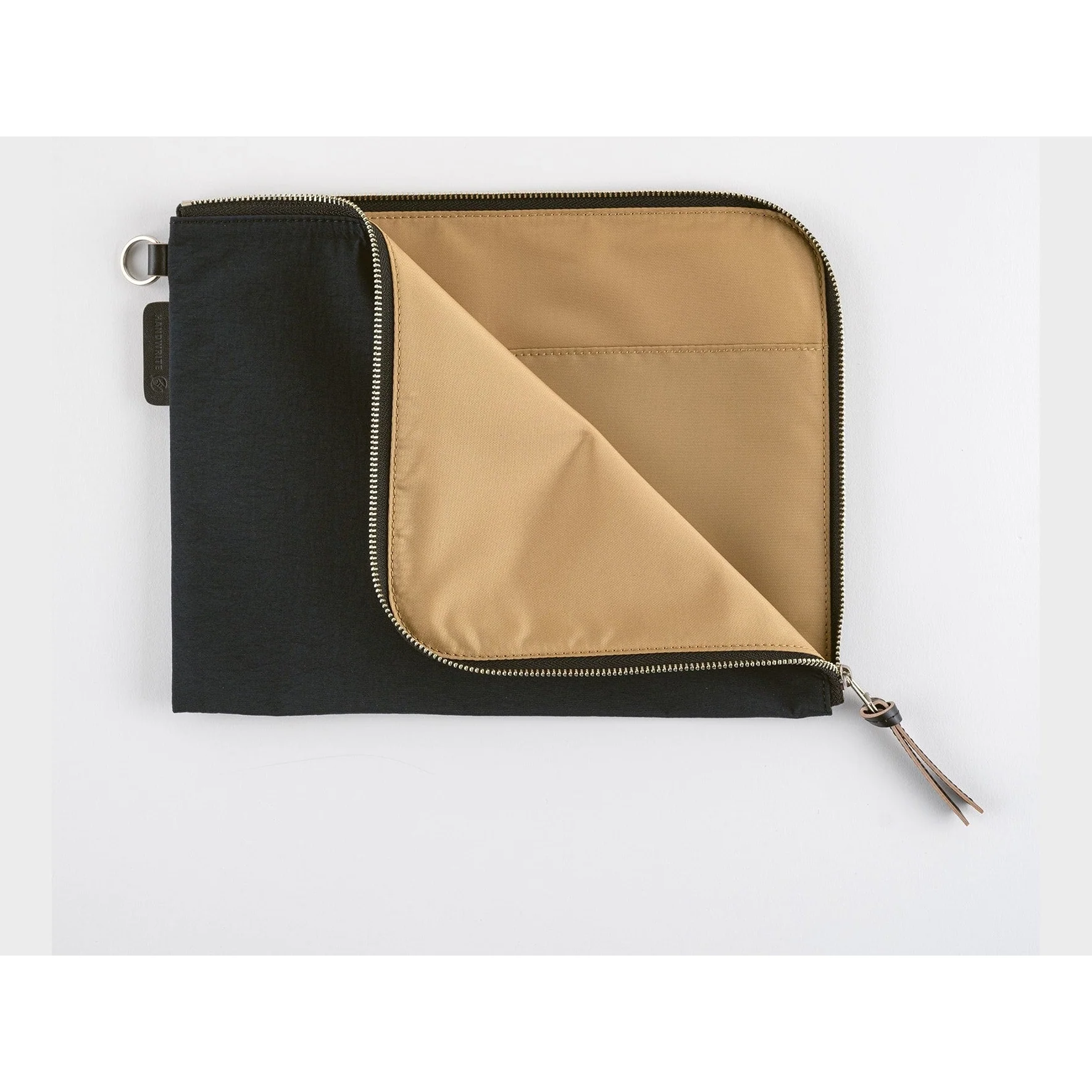 Hobonichi Techo Tragen Flat Pouch for A5 Size (Black) - Image 3
