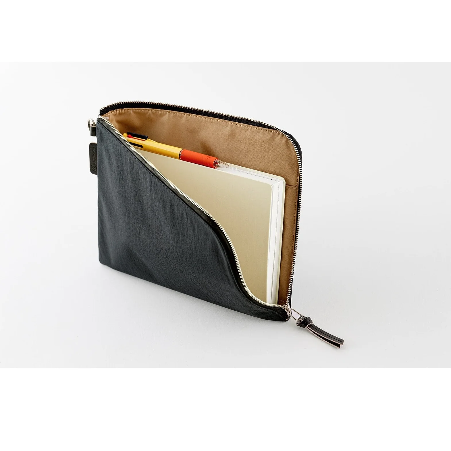 Hobonichi Techo Tragen Flat Pouch for A5 Size (Black) - Image 8