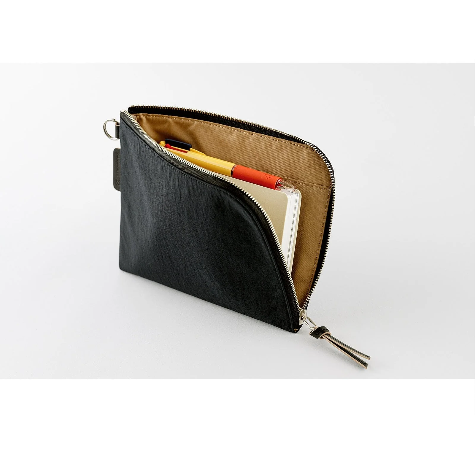 Hobonichi Techo Tragen Flat Pouch for A6 Size (Black) - Image 3