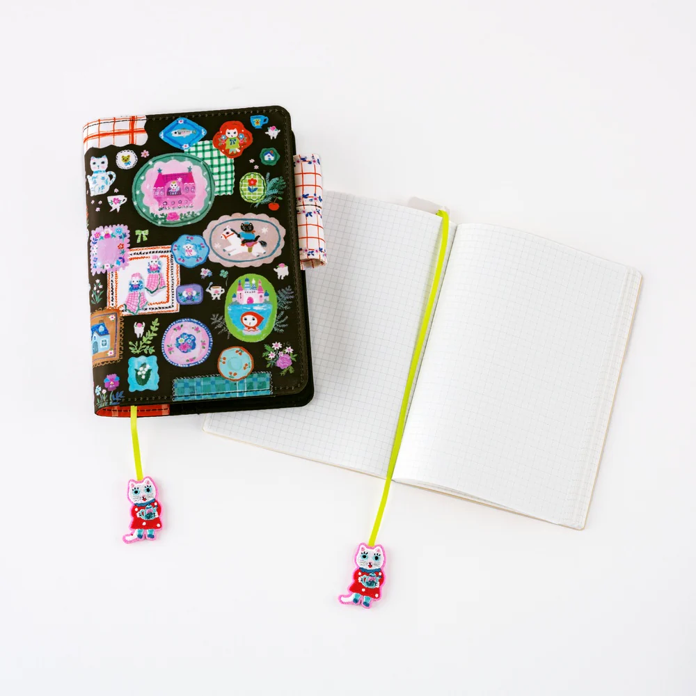Hobonichi Techo Yumi Kitagishi: Embroidered Bookmark - White Cat - Image 3