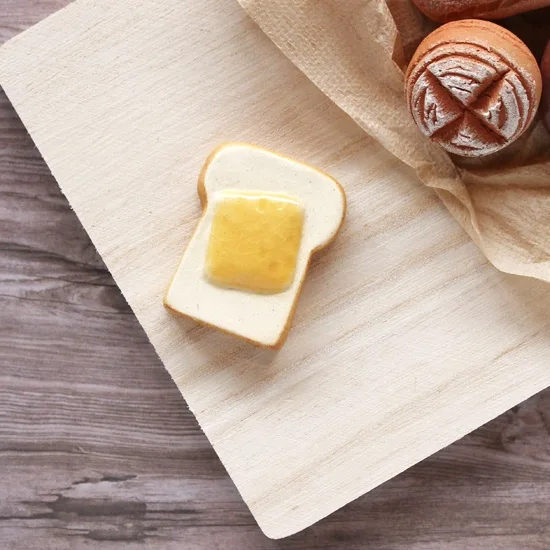 Ihoshiro Cheese Toast Chopstick Rest - Image 3