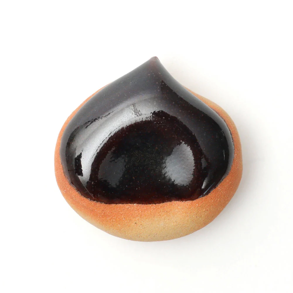 Ihoshiro Chestnut Bun Chopstick Rest - Image 4