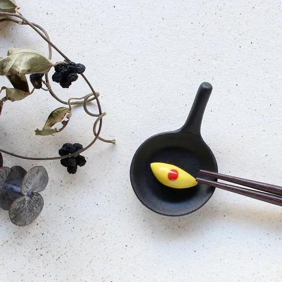 Ihoshiro Frypan Omelette Chopstick Rest - Image 6