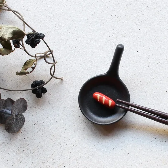 Ihoshiro Frypan Weiner Chopstick Rest - Image 6