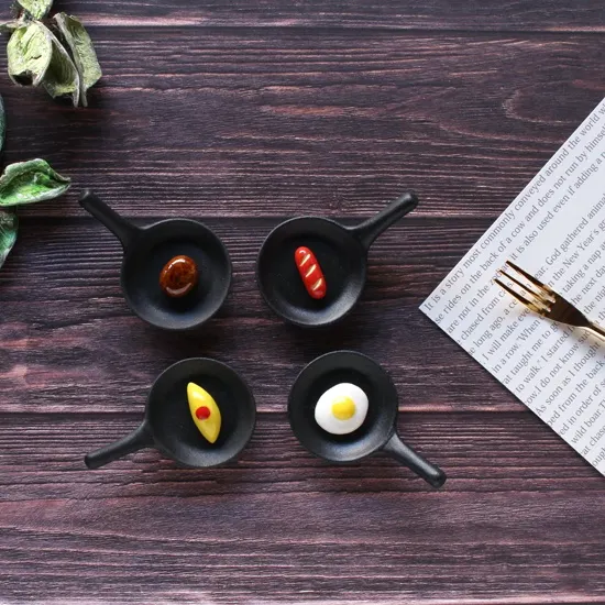 Ihoshiro Frypan Weiner Chopstick Rest - Image 7