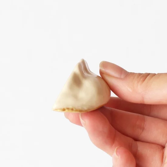 Ihoshiro Gyoza Chopstick Rest - Image 3