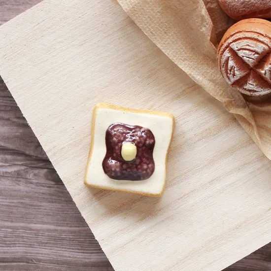 Ihoshiro Red bean Toast Chopstick Rest - Image 6