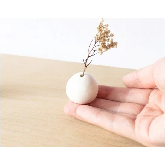 Ihoshiro Round Dry Flower Vase - Image 3