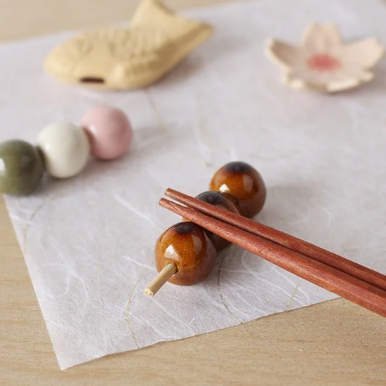 Ihoshiro Soy Dango Chopstick Rest - Image 2