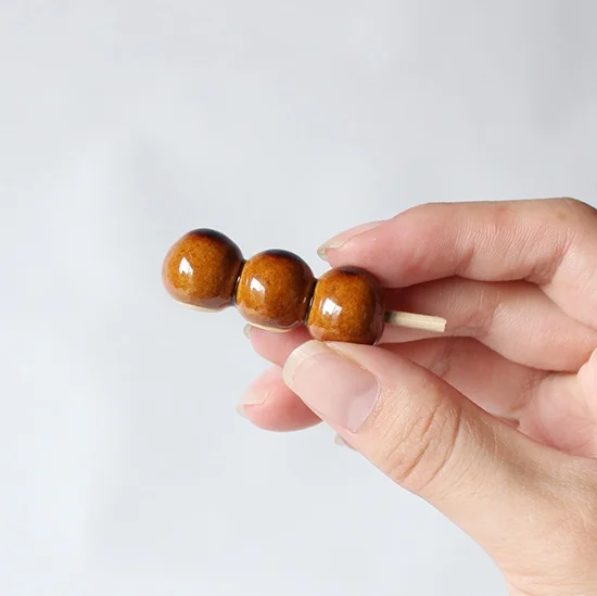 Ihoshiro Soy Dango Chopstick Rest - Image 4