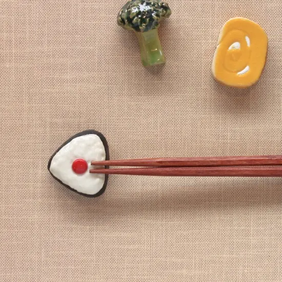 Ihoshiro Umeboshi Onigiri Chopstick Rest - Image 2