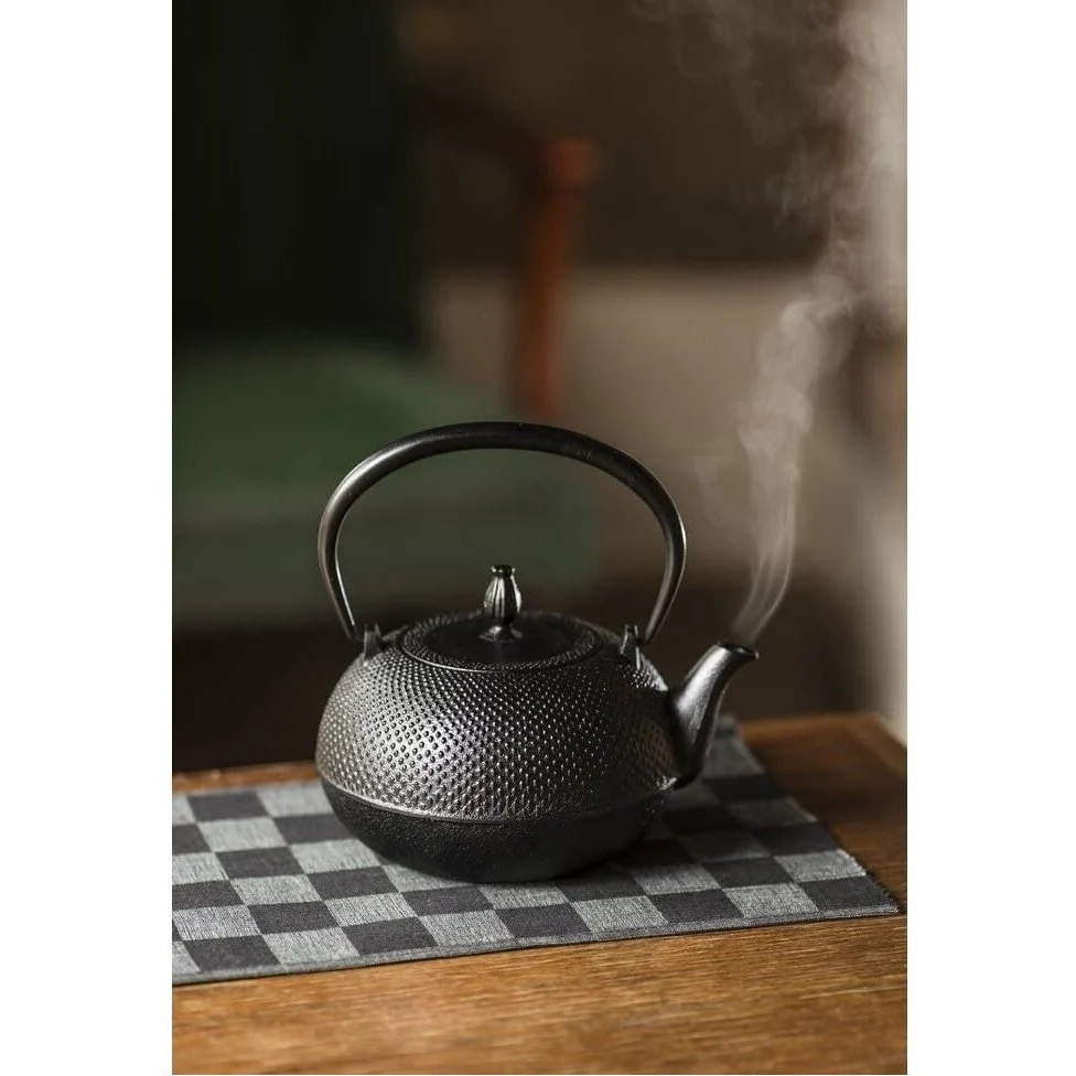 Ikenaga Tekki Nozomi Cast Iron Teapot IH 1.4L - Image 2