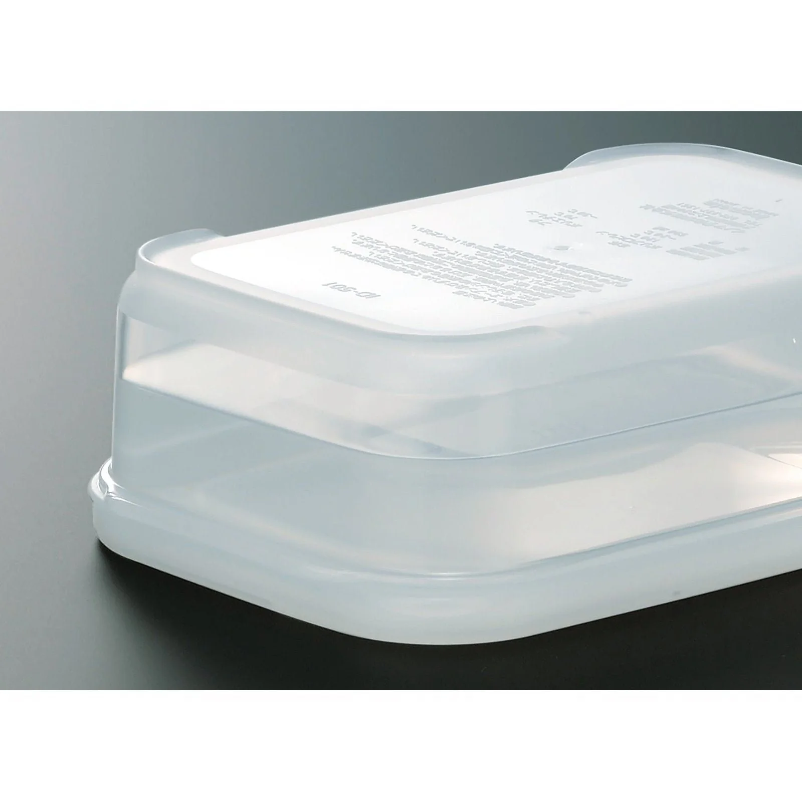 Inomata Plastic Sealed Food Storage Container 1L - Image 2