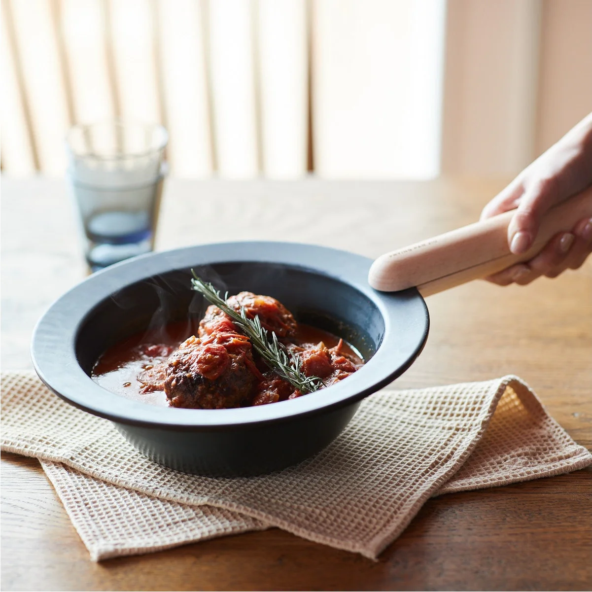 JIU Frying Deep Pan Pot Ｍ with Beech Handle Set - Image 2