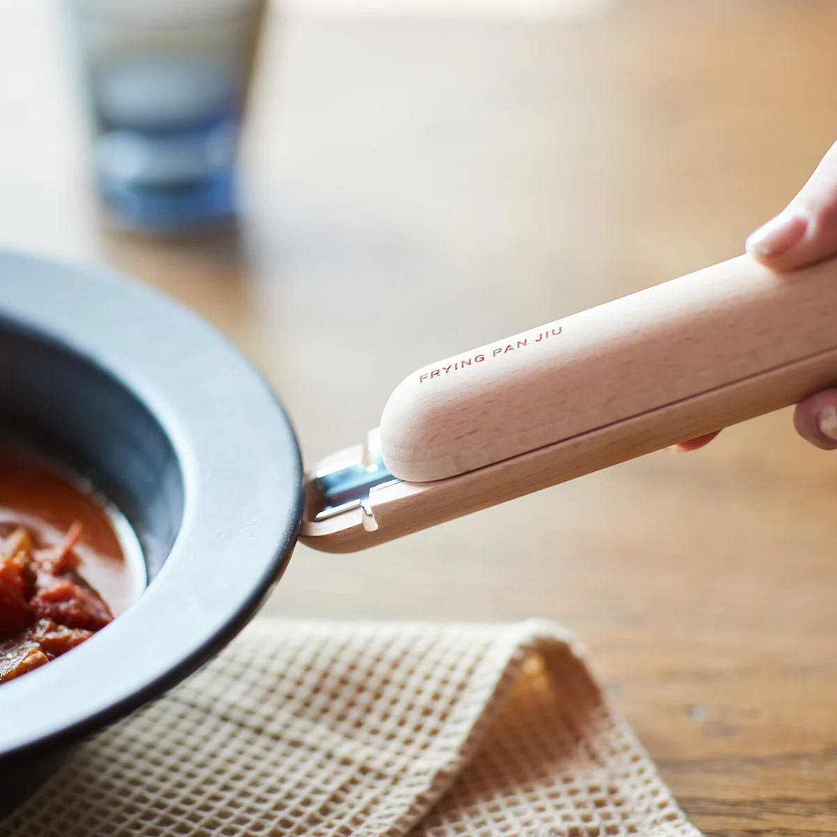 JIU Frying Pan S with Beech Handle Set - Image 4