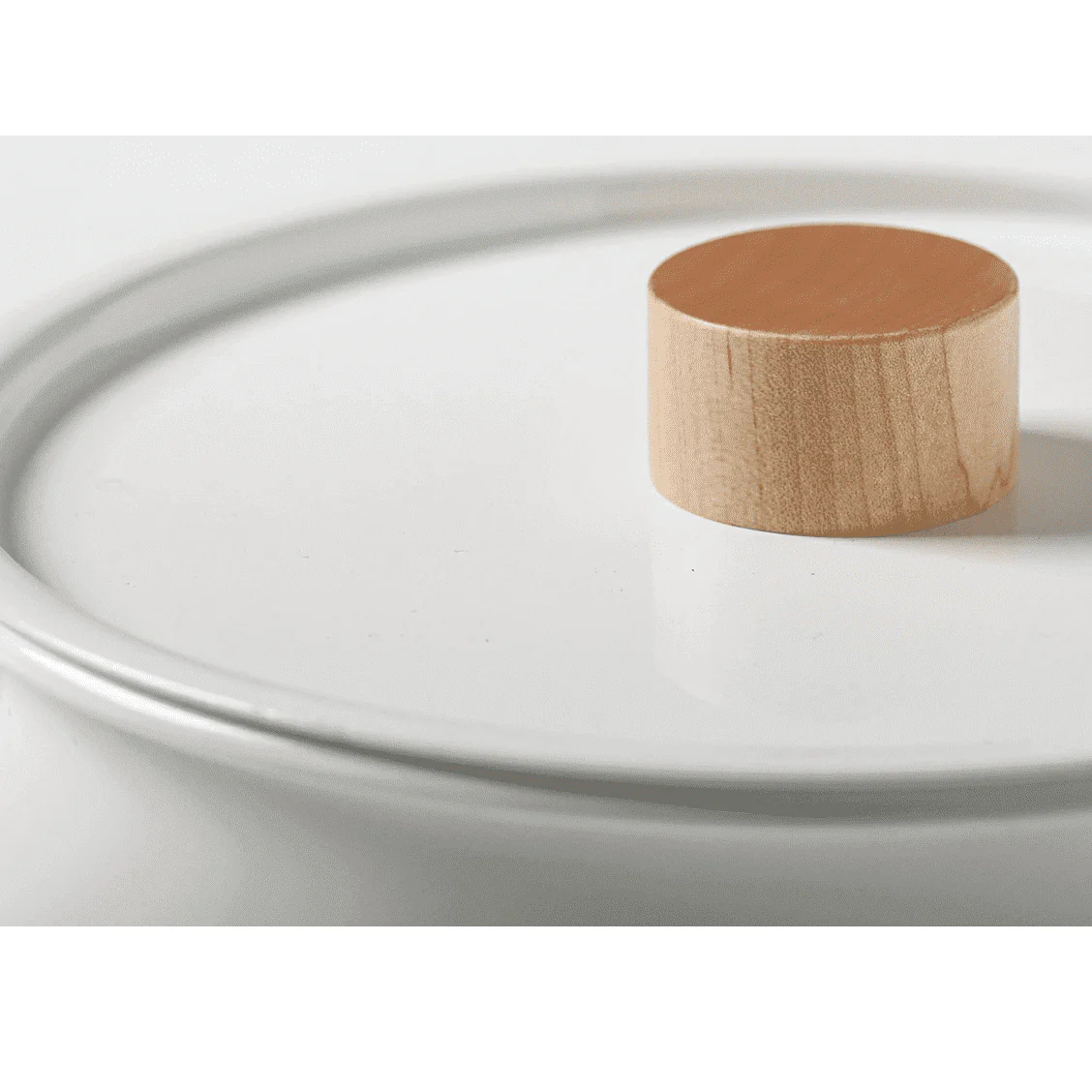 Kaico Enamel Two-Handle Pot - Image 10