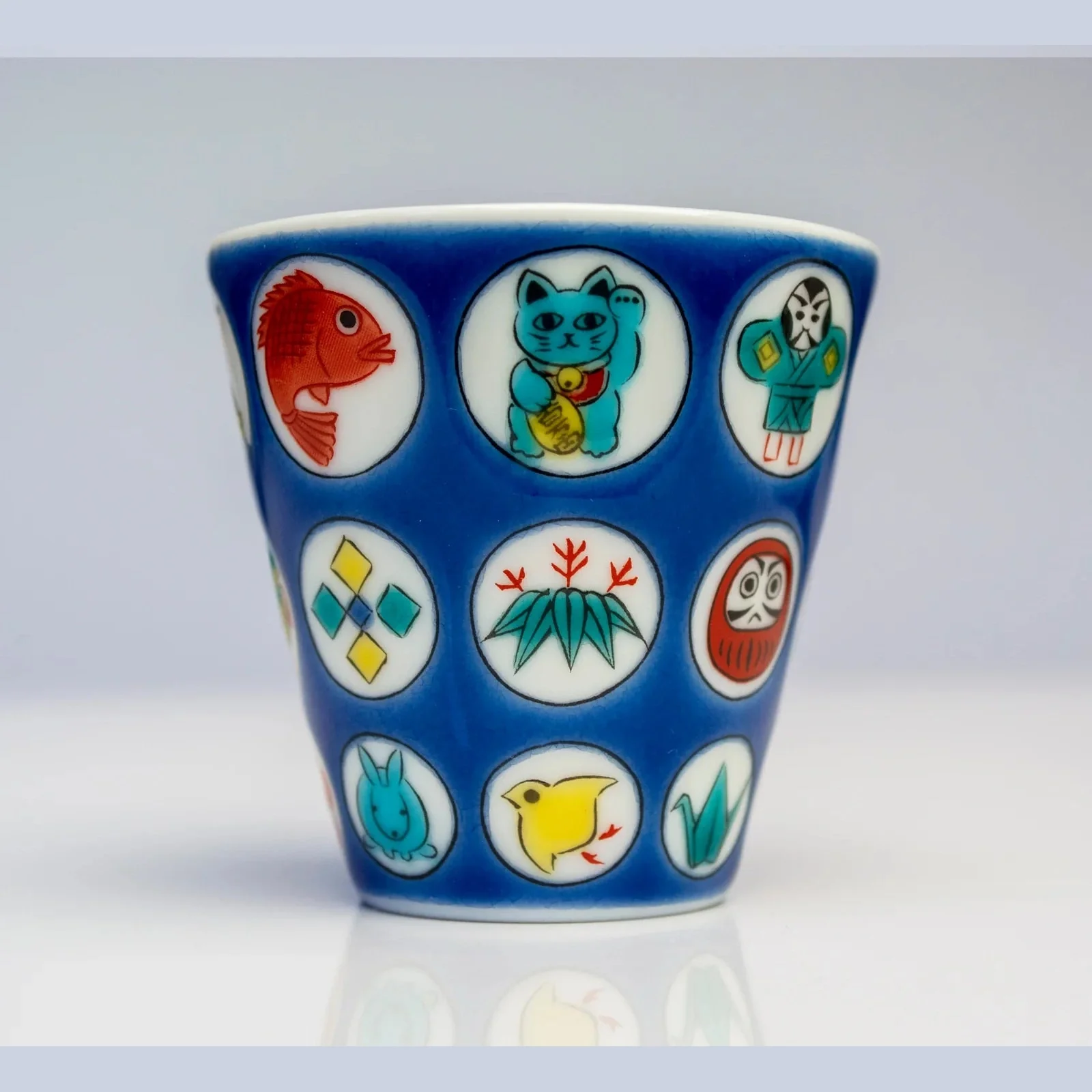 Kutani Engi Sake Cup - Lucky Dots - Image 2