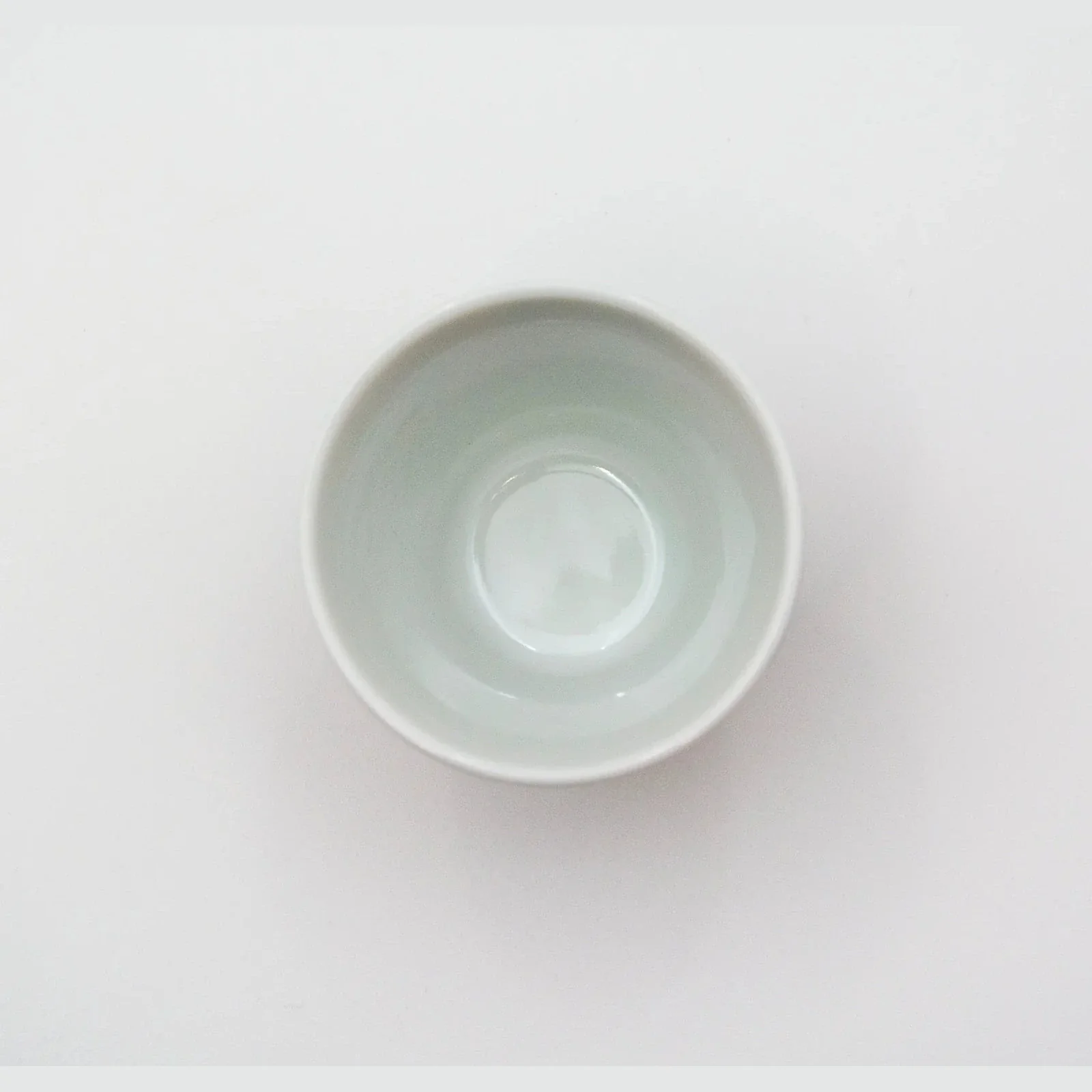 Kutani Engi Sake Cup - Lucky Dots - Image 3