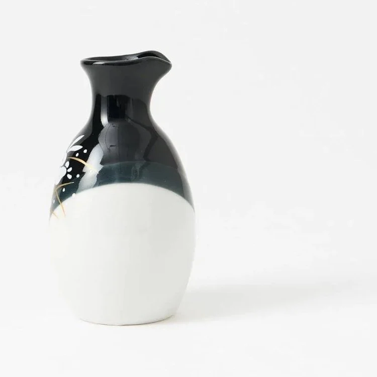 Kutani Rabbit Sake Cup & Tokkuri Decanter - Image 4