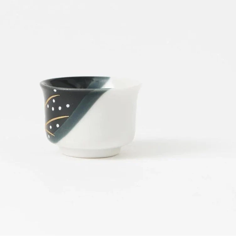Kutani Rabbit Sake Cup & Tokkuri Decanter - Image 9