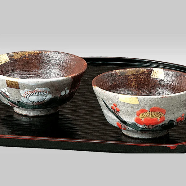 Kutaniyaki Red and White Plum Sake Set 3P - Image 3