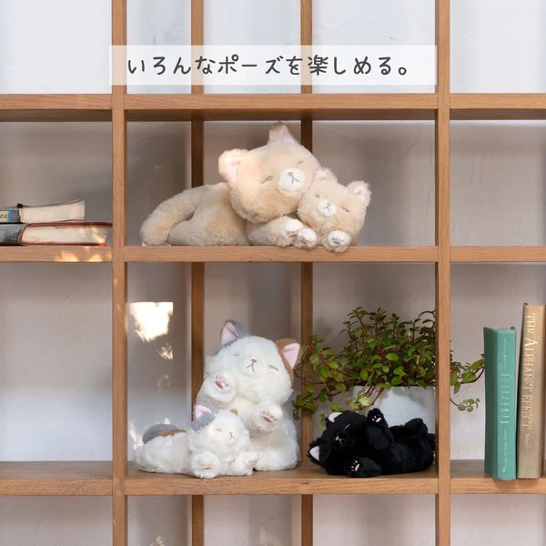 Kutatto Biyori Calico Cat Cat Mini Cushion - Image 6