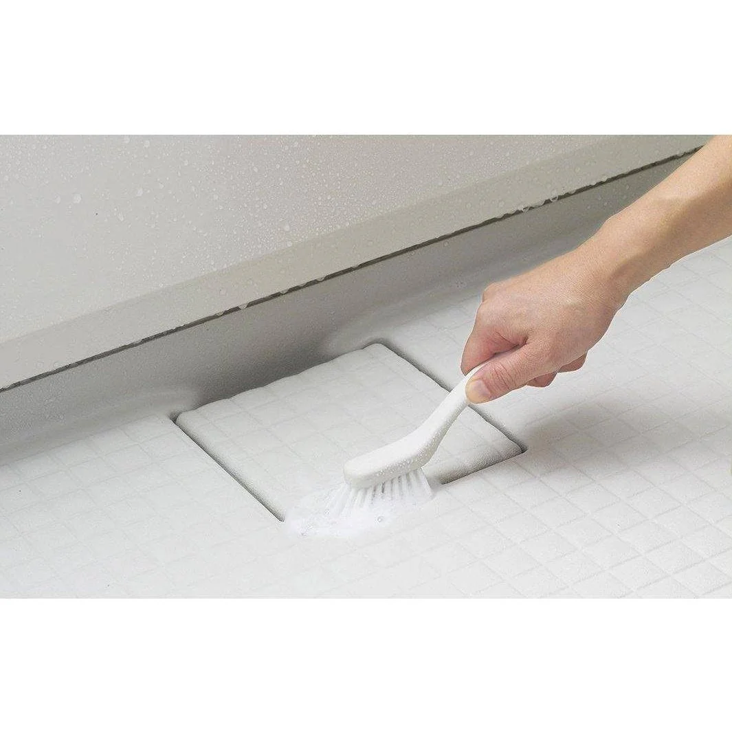Marna Mini Bathroom Cleaning Brush - Image 4