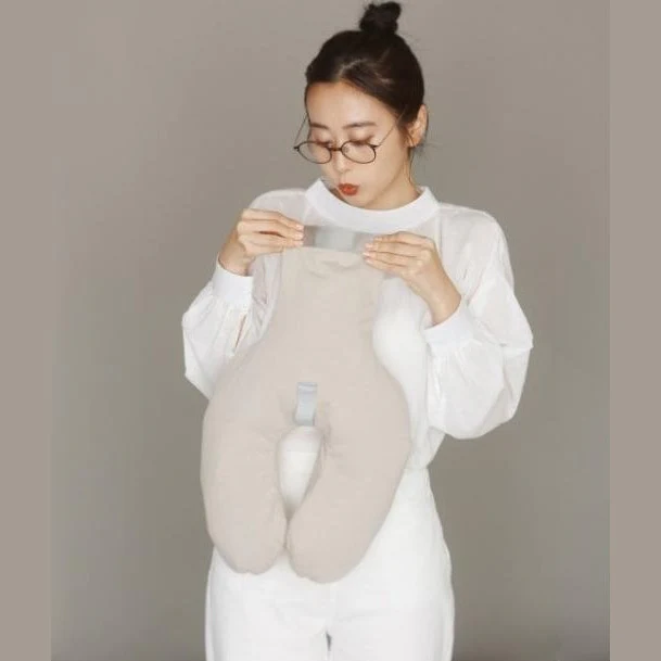 Marna Fuu One-Blow Compact Neck Pillow - Image 11
