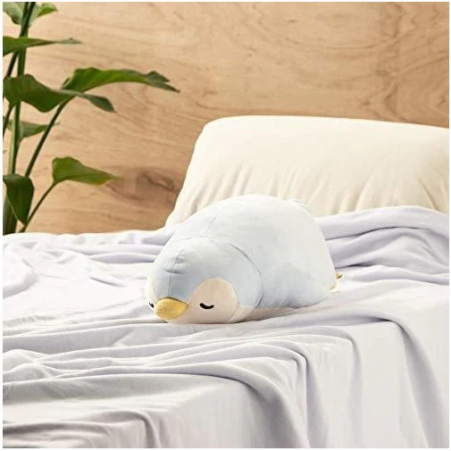 Nemunemu Premium Hug Pillow Penguin Love - Image 4