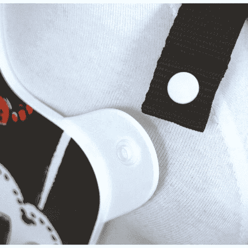 Nishiki Mickey Mouse Baby Bib - Image 6