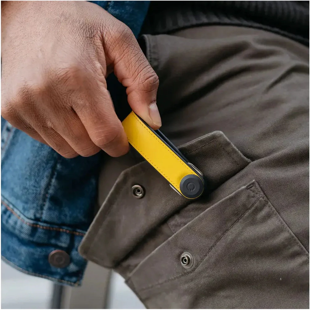 Orbitkey Hybrid Leather Key Organiser - Image 17