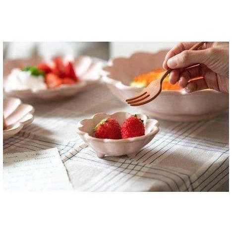 Rinka Pink Porcelain Chrysanthemum Bowl - Image 9