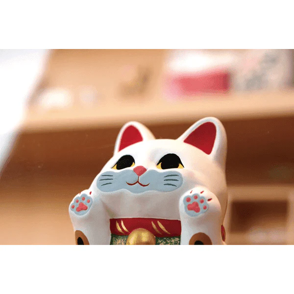 Ryukodo Squished Maneki Neko 11.5H - Image 4