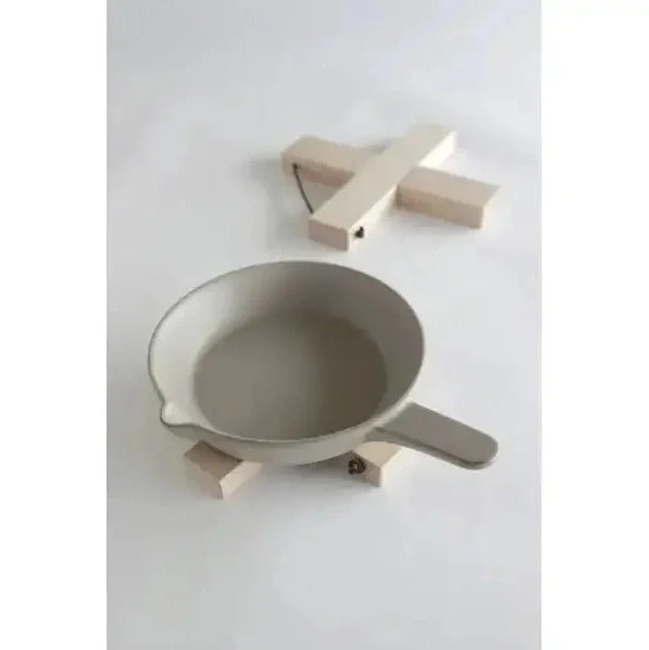 Saliu Wooden Cross Trivet - Image 3