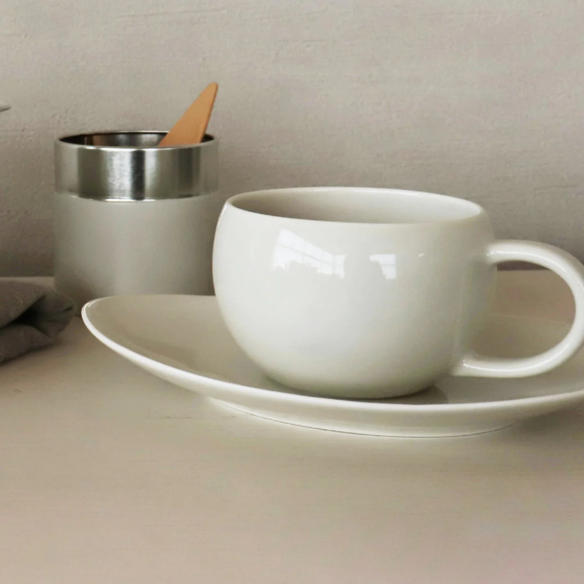 Saliu YUI Tea Plate - Image 5