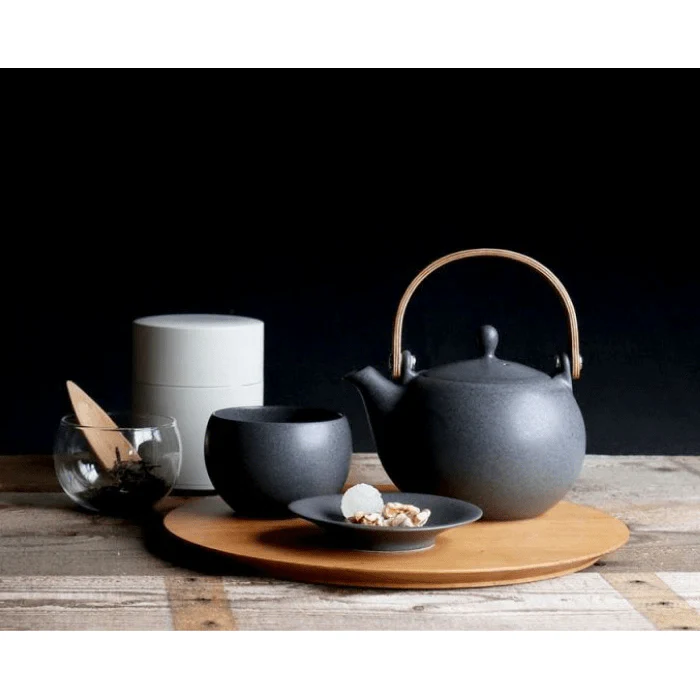 Saliu YUI Teapot 330ml & Tea Saucer Set - Image 3