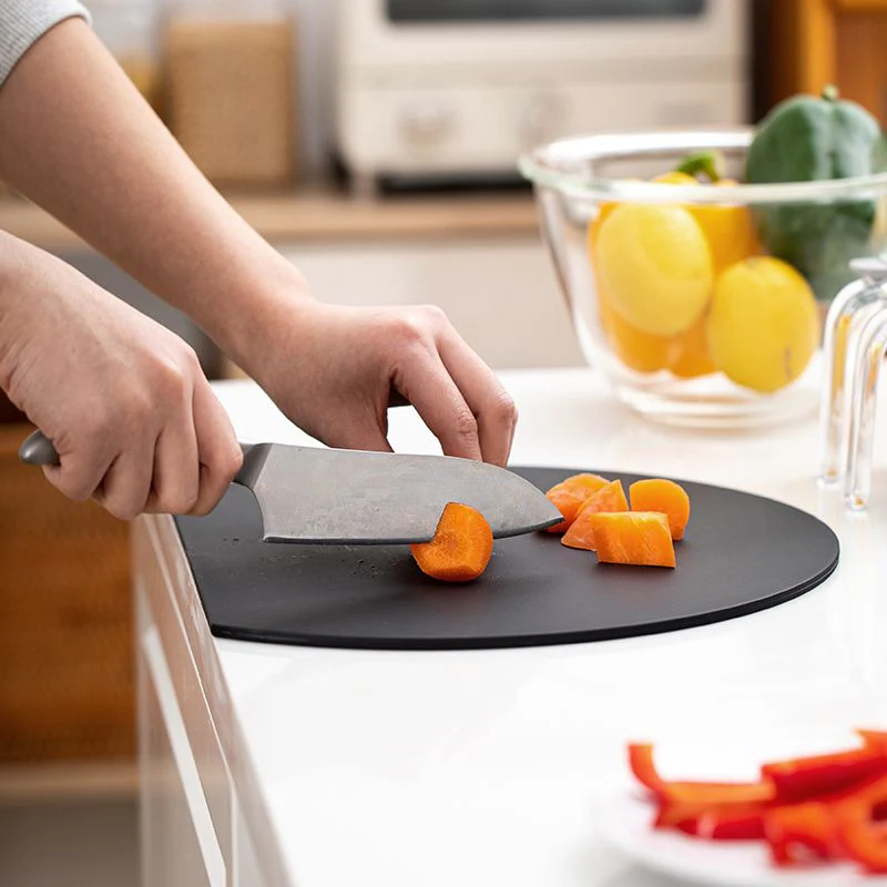 Shimoyama Antibacterial D Chopping Board - Small - Image 3