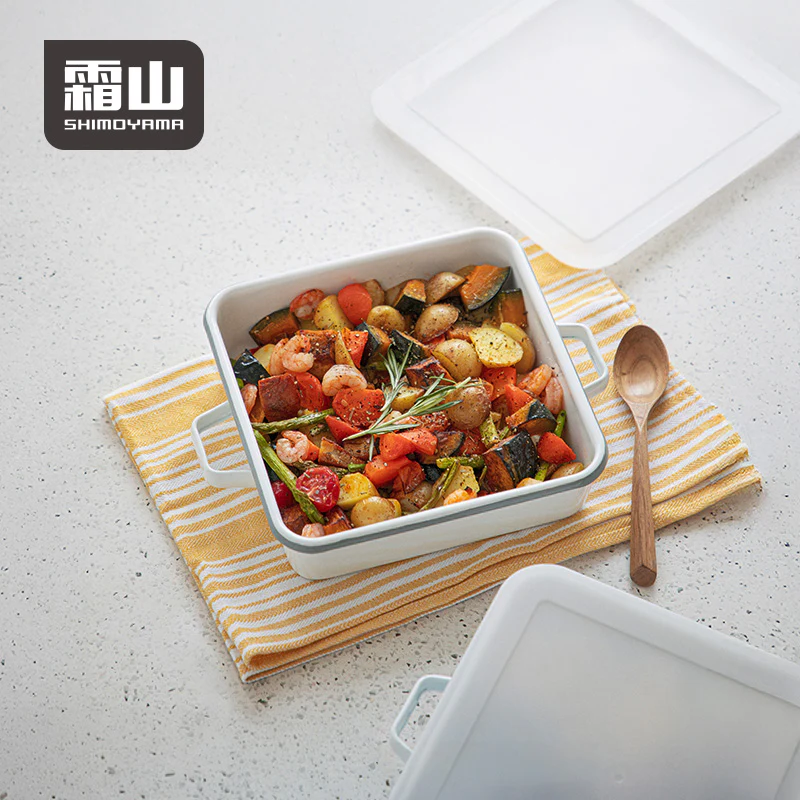 Shimoyama Enamel Square Baking Pan with Lid - 2L - Image 3