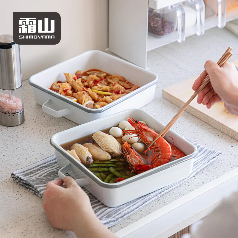 Shimoyama Enamel Square Baking Pan with Lid - 2L - Image 4
