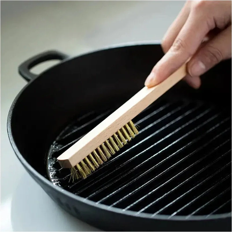 Shimoyama Grill Brass Cleaning Brush - Image 3