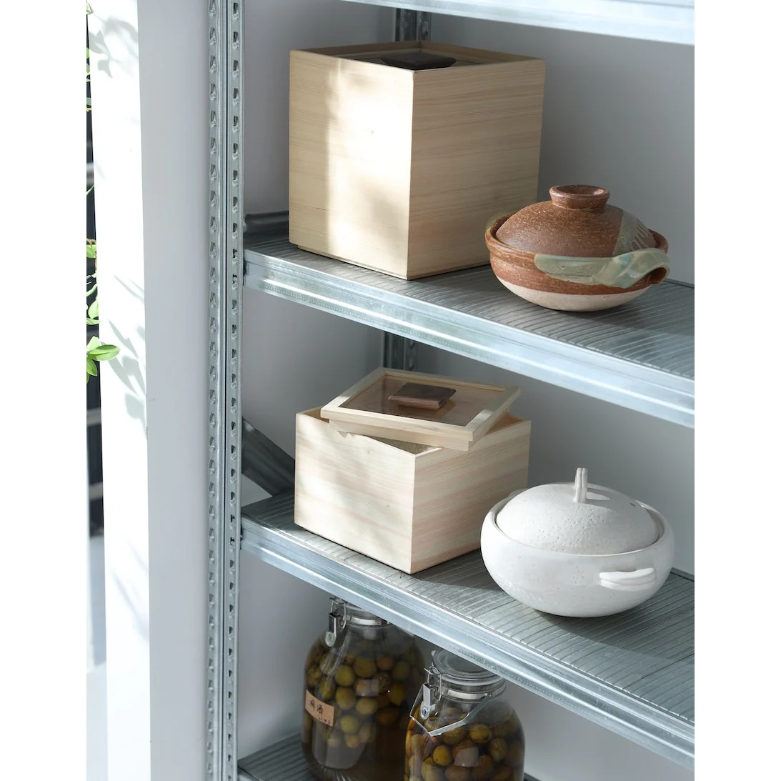 Shimoyama Hinoki Rice Storage Container 3kg - Image 4
