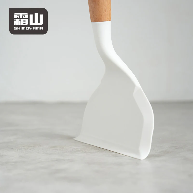 Shimoyama Silicone Beechwood Turner - Image 4