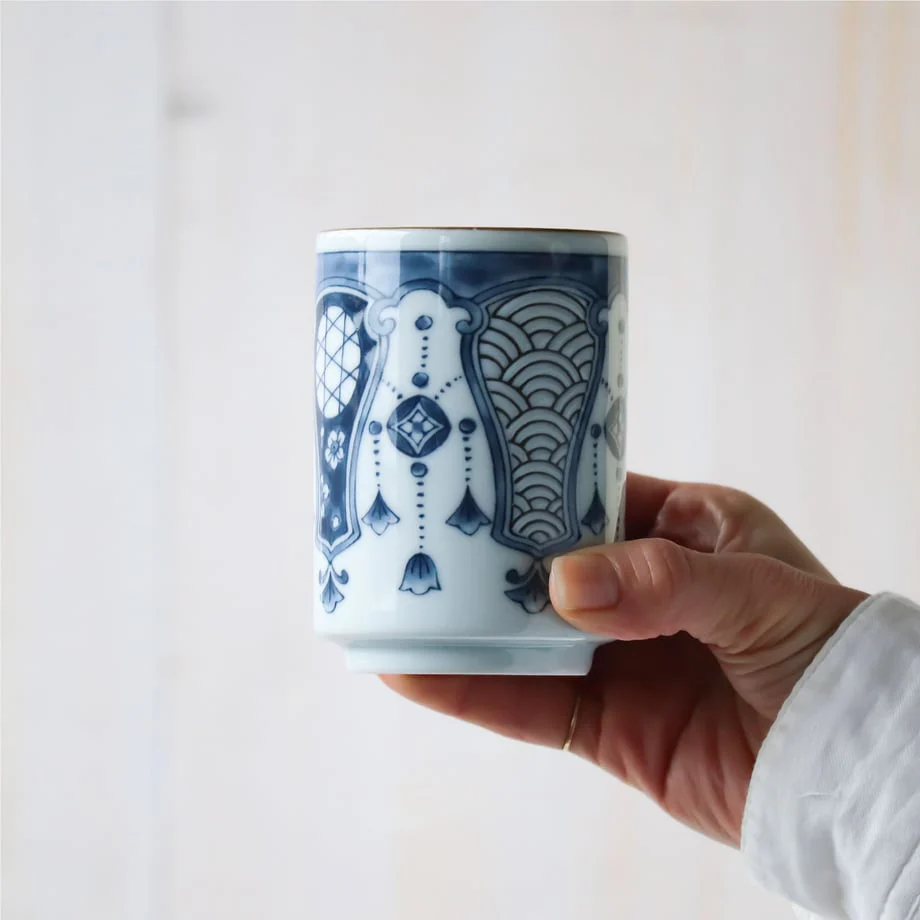 Shonzui Yoraku Motif  Sushi Teacup 280ml - Image 2